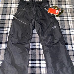 The North Face boys snow track pant